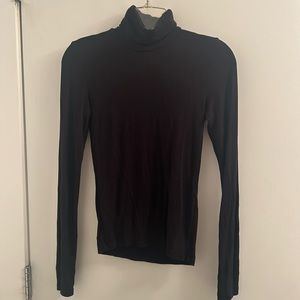 Wilfred black turtle neck